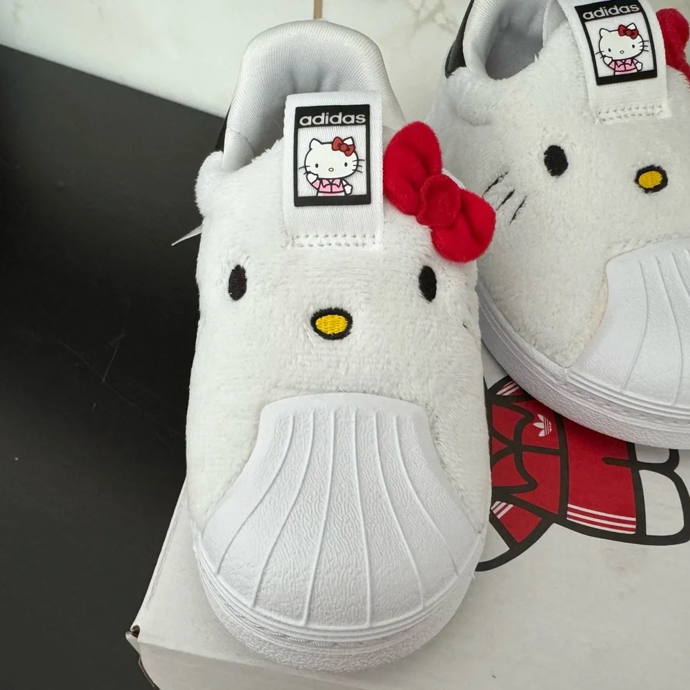 Adidas Hello Kitty White Sneakers Sanrio Bow - Picture 1 of 3